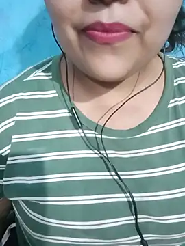 Love-Veronica online show from August 2, 6:44 pm