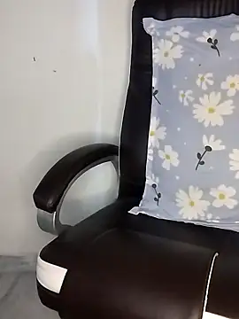 Sexy Radhikaa online show from May 13, 8:53 am