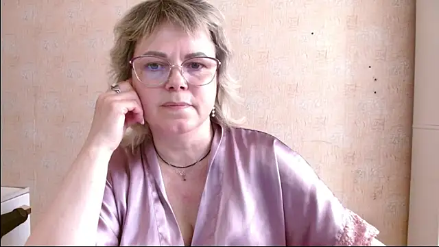 sweetsunset11 online show from May 16, 1:10 pm