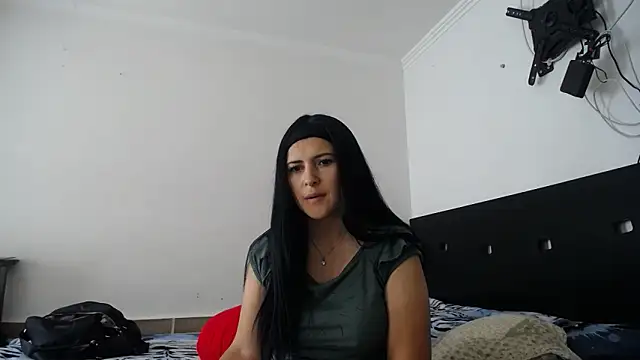princehermosa44 online show from May 22, 6:50 pm