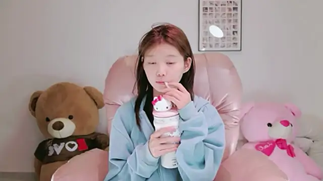 yang-yang-yang online show from April 29, 1:14 pm