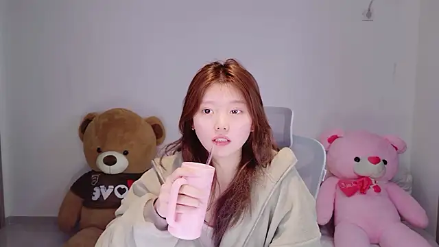 yang-yang-yang online show from February 28, 2:49 pm