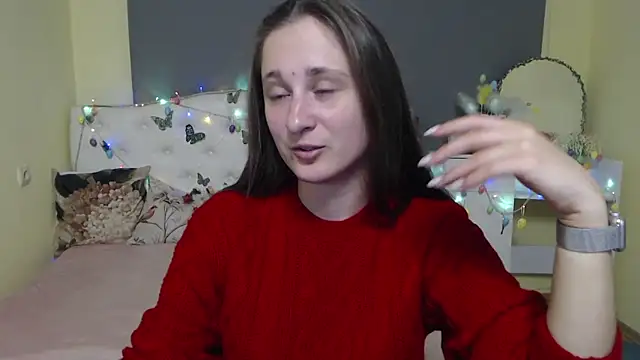 MichelLeee online show from April 9, 11:15 am