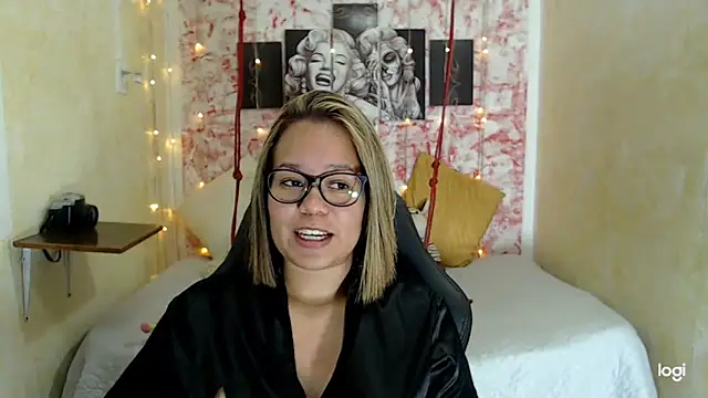 anthiamelisa online show from November 6, 10:15 pm