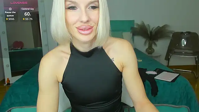 Lana kitty   online show from November 12, 11:36 pm