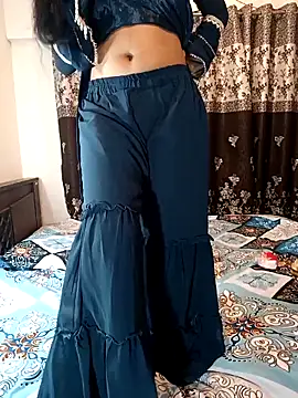 Cute-Bhavya online show from September 19, 1:43 pm