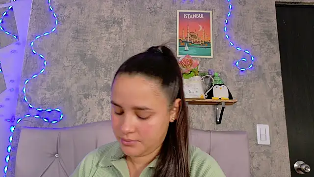 Victoria Ponce1 online show from October 9, 1:26 pm