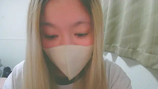 Remi official online show from May 20, 10:23 am