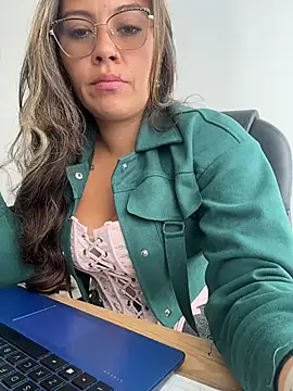 LIZ-06  online show from May 12, 1:29 pm