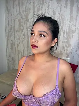 AdeleGray online show from May 7, 11:08 pm