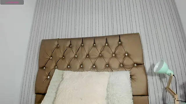 candymery online show from October 18, 8:32 pm