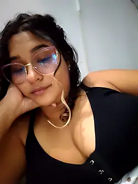 BrendaGirs online show from May 6, 5:33 am