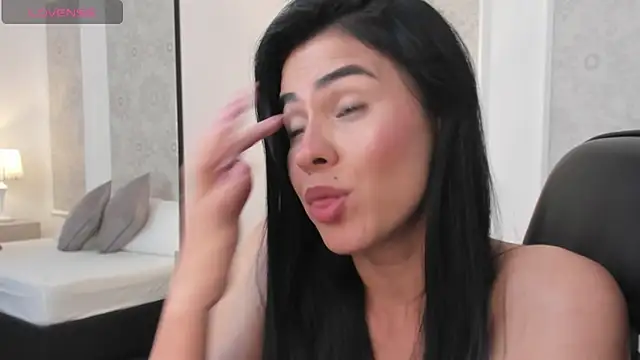 stephanya  online show from May 23, 8:07 pm