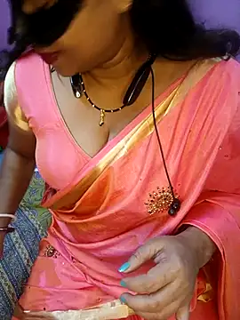 Sexy Mona Bhabhi online show from January 16, 5:53 pm