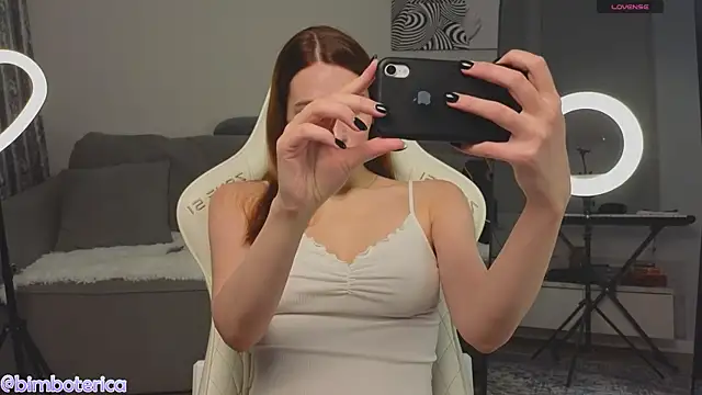 Misty Rose online show from September 26, 6:05 pm