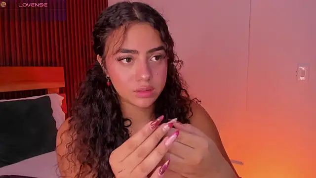 yaya23x online show from May 27, 1:41 pm