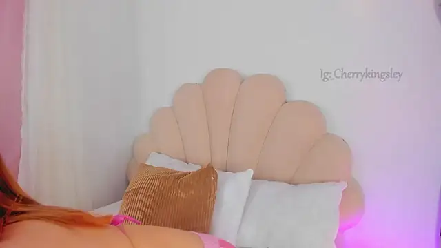  cherrykingsley1 online show from May 21, 3:48 am