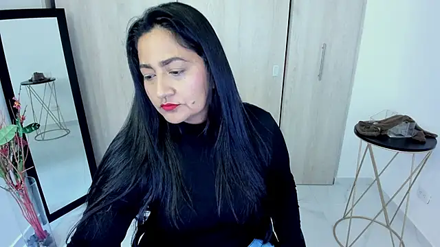 Adele Sweett online show from May 22, 11:41 am