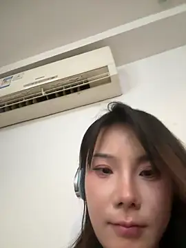 ChuChu1991 online show from April 6, 8:15 am