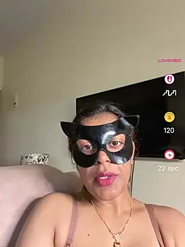 SEXY JENNY  online show from May 3, 8:23 pm
