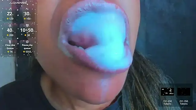 KamariaFyre online show from November 21, 3:52 am