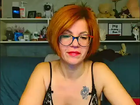 Natali3855 online show from December 18, 6:18 am