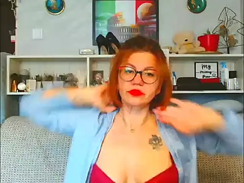 Natali3855 online show from May 6, 4:05 am