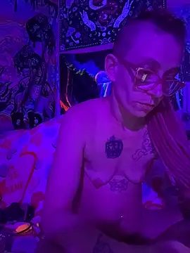 Stonermama666420 online show from February 12, 6:04 am