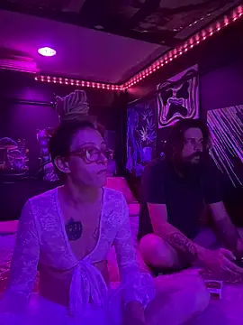 Stonermama666420 online show from January 16, 5:36 am