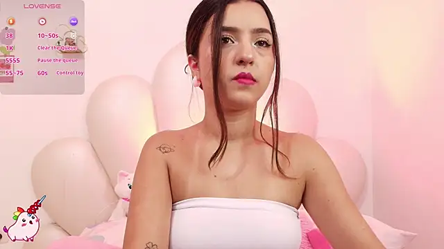 zoewillian online show from May 15, 12:16 am