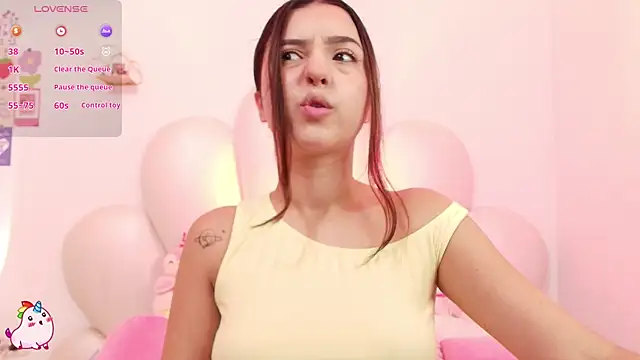 zoewillian online show from May 22, 1:25 am