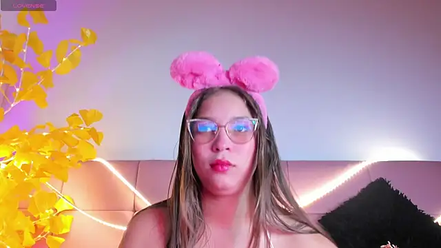HaleyAmaya online show from May 17, 12:43 am