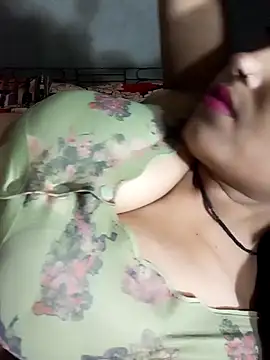 Snapshot of cute-neha70 chatting on September 22, 5:50 am cute-neha70 online show from September 22, 5:50 am