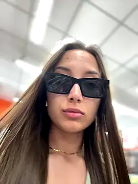Snapshot of VelvetVixenI chatting on September 15, 2:03 pm VelvetVixenI online show from September 15, 2:03 pm