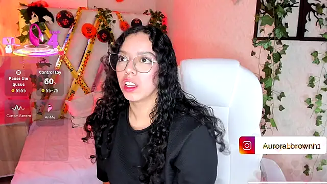 Aurora Brownn online show from November 2, 4:16 am