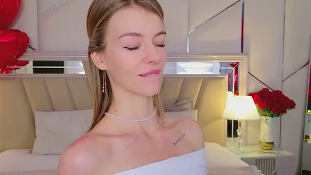 MeganMour online show from February 15, 5:12 pm