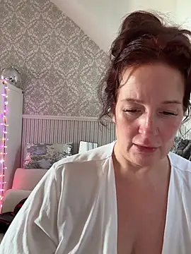 Engel mia online show from May 3, 9:34 am
