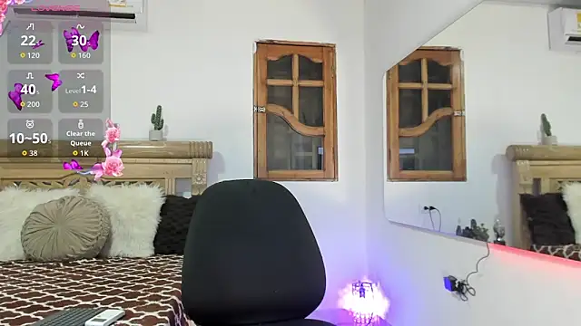 oriana rodriguez online show from May 12, 2:53 am