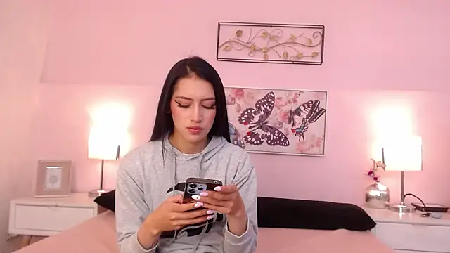 sara17  online show from October 19, 1:40 am