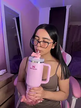 Emily-14 online show from May 13, 4:29 am