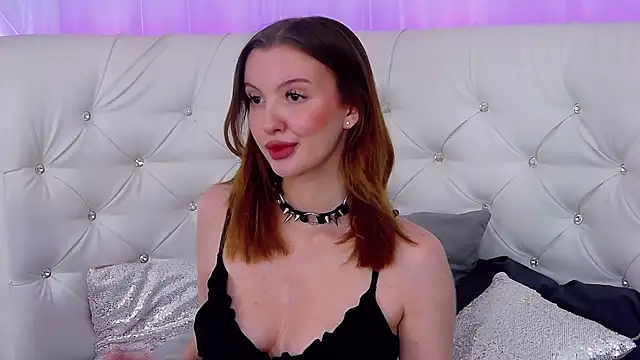 EvansMilana online show from October 5, 2:44 pm