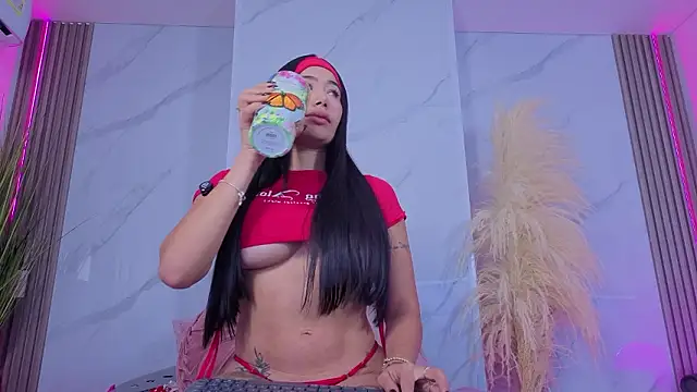 Chlooee   online show from March 27, 3:52 am