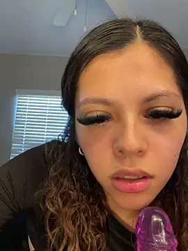 Sexyteengabi online show from March 18, 9:53 pm