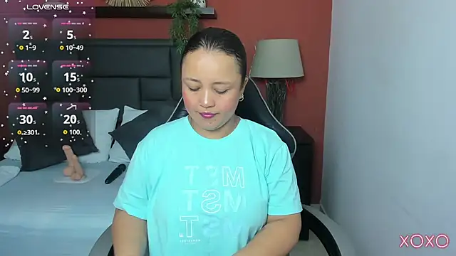 linda rios  online show from December 20, 2:26 am