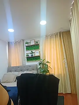 sasi luna online show from May 25, 1:43 pm