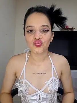 Snapshot of franchezkavegaaa chatting on September 11, 3:01 pm franchezkavegaaa online show from September 11, 3:01 pm