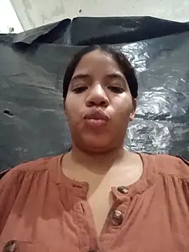 Kelsie Williams online show from April 8, 6:48 am