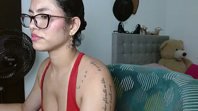 Sexy Lia  online show from May 19, 2:18 am