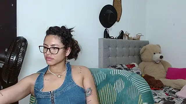 Sexy Lia  online show from May 24, 6:12 am