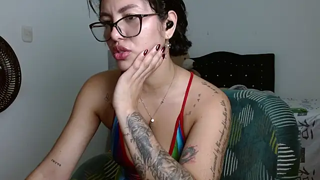 Sexy Lia  online show from January 13, 3:12 am
